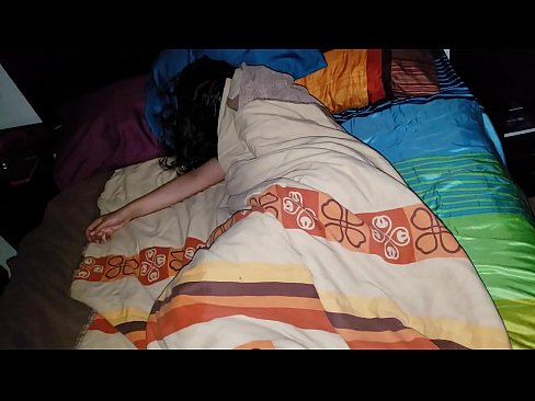 ❤️ Anak tiri memarahi ibu tirinya semasa dia tidur. Seks pada ms.milf-nut-net.ru ❌❤